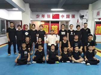江汉艺术职业学院举办高质量大学语文课程改革建设线上研讨会(图1)