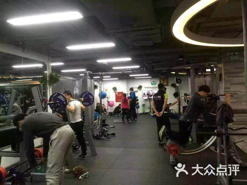 2026年银川市职工运动会乒乓球赛挥拍开赛全民健身赛事持续升温(图1)